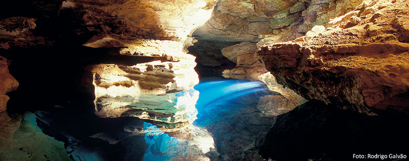 Pacote-de-Viagem-para-Brasil-Bahia-Chapada-Diamantina-Poço-Azul-02.jpg