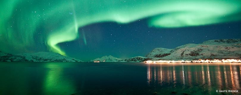 Pacote-de-Viagem-para-Europa-Noruega-Northern-Lights-at-Skullsfjord-Kvaloya.jpg