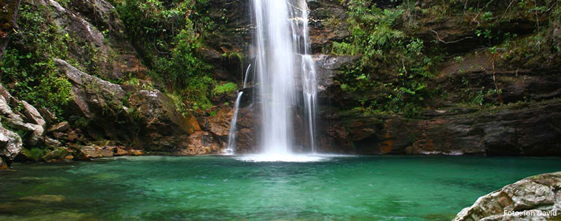 Pacote-de-Viagem-para-Góias-Chapada-dos-Veadeiros-Cachoeira-De-Santa-Barbara-01.jpg