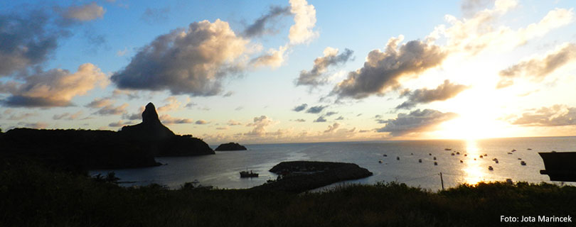 Pacote-de-Viagem-para-Pernambuco-Fernando-de-Noronha-Morro-Do-Pico-01.jpg